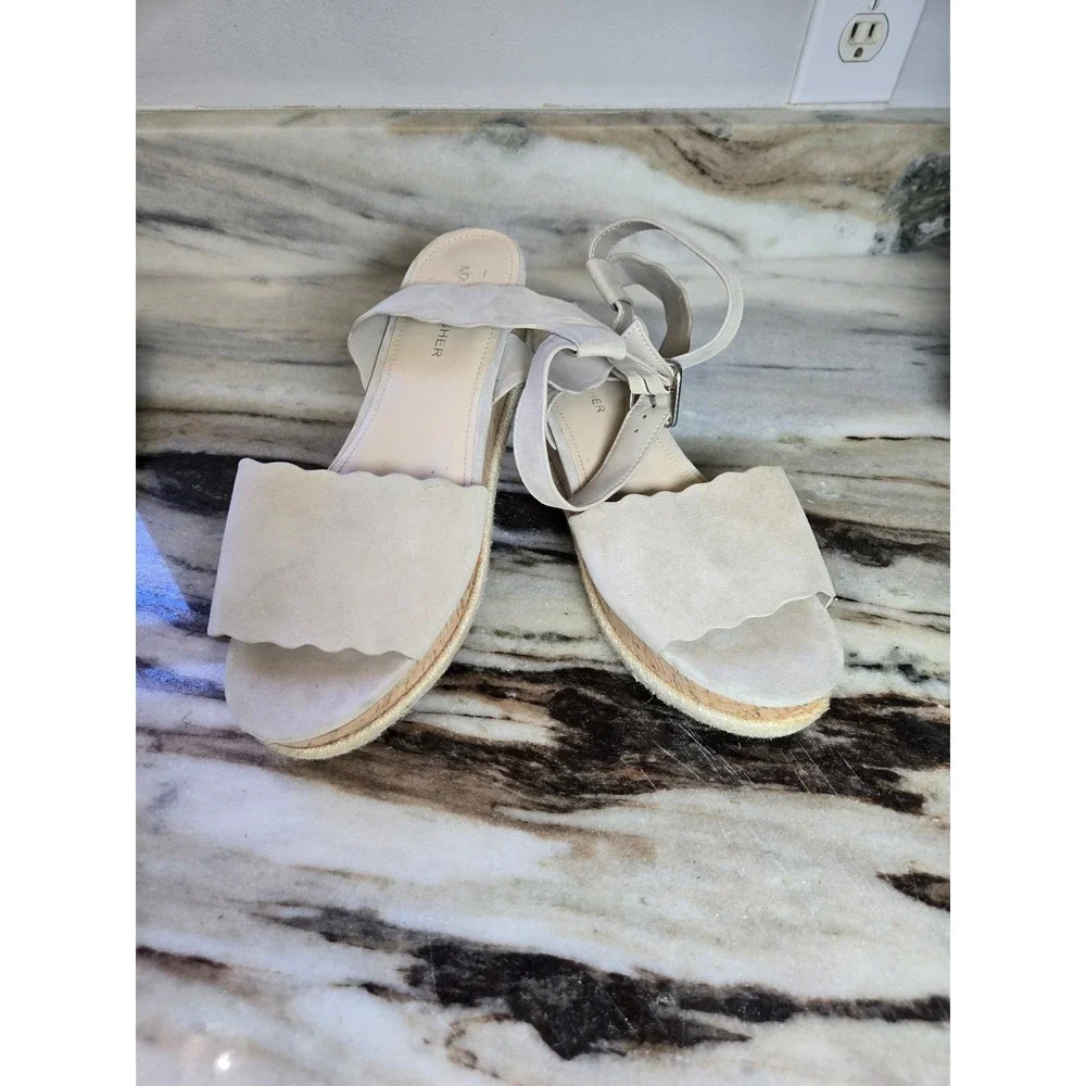 Marc Fisher MFFAITFUL Cream Suede Scalloped Espadrille‎ Cork Wedge Sandals 8.5M